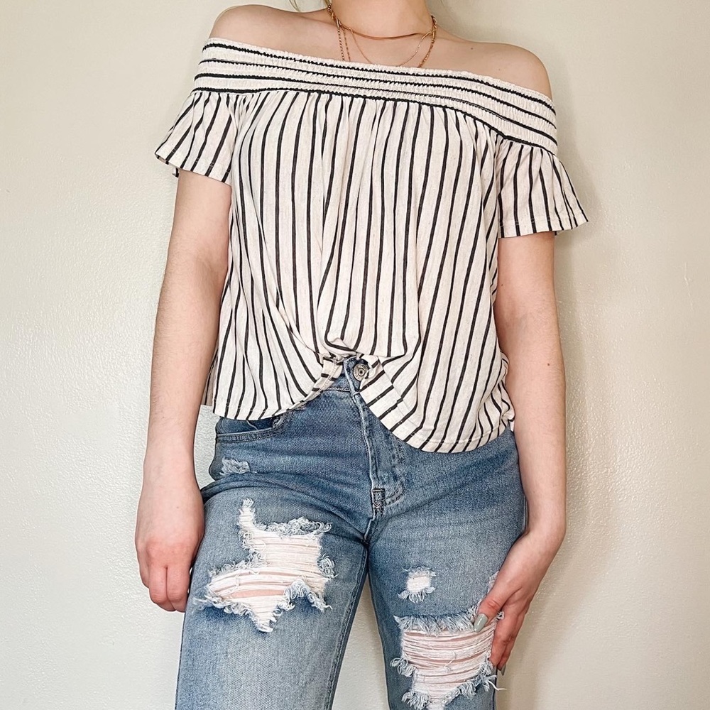 American Eagle Outfitters off shoulder blouse